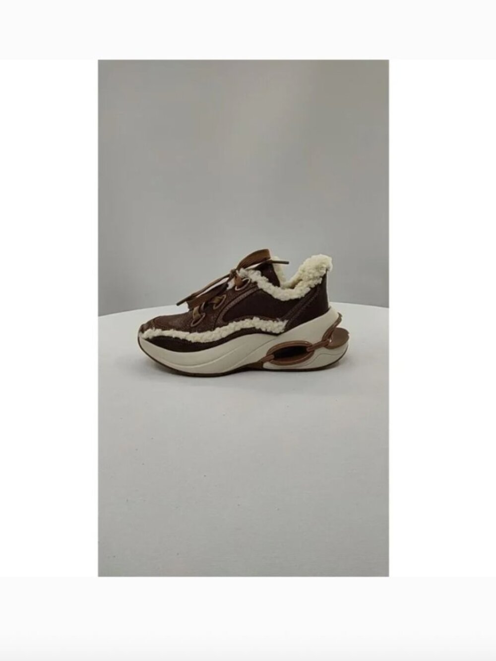 Michael Kors Women Toni Trainer Husk - Picture 6 of 13